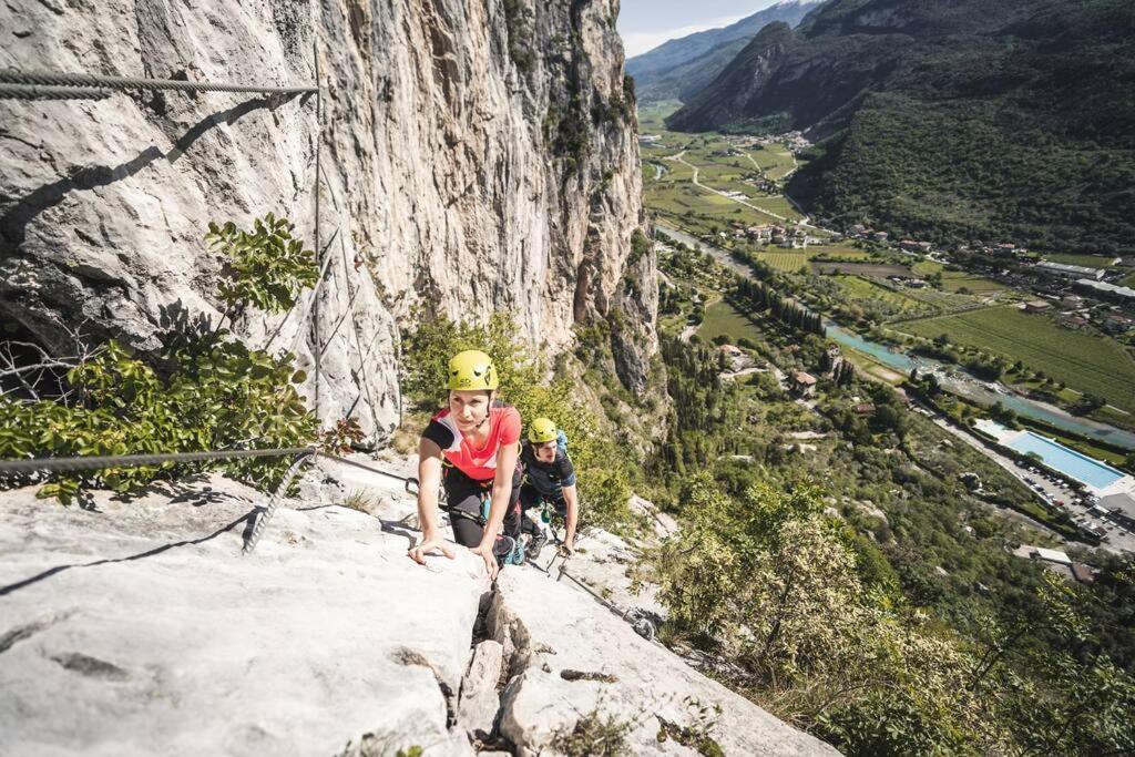 Me Ca - Appartamento Vacanze Riva del Garda Exteriör bild